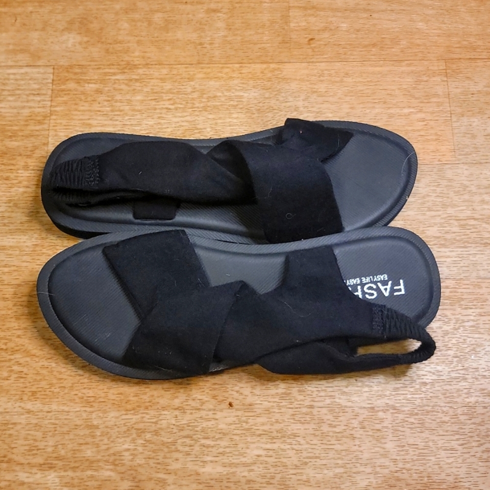 NEW Yoga Style Slip On Fabric Sandals
